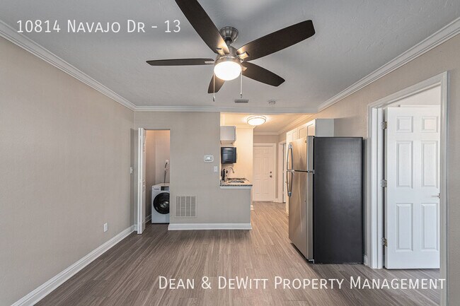Foto del edificio - 10814 Navajo Dr