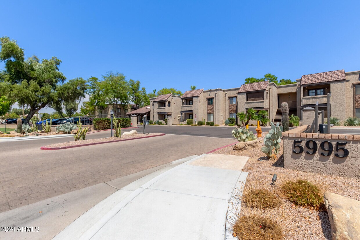 Foto principal - 5995 N 78th St