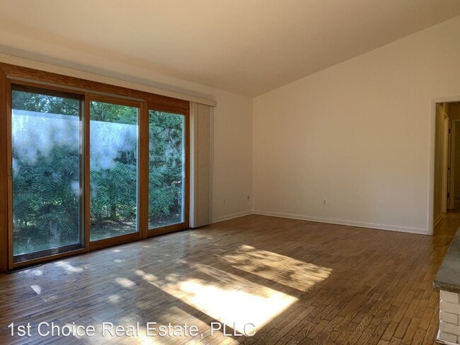 Building Photo - 3 br, 1.5 bath House - 5226 Wardcliff