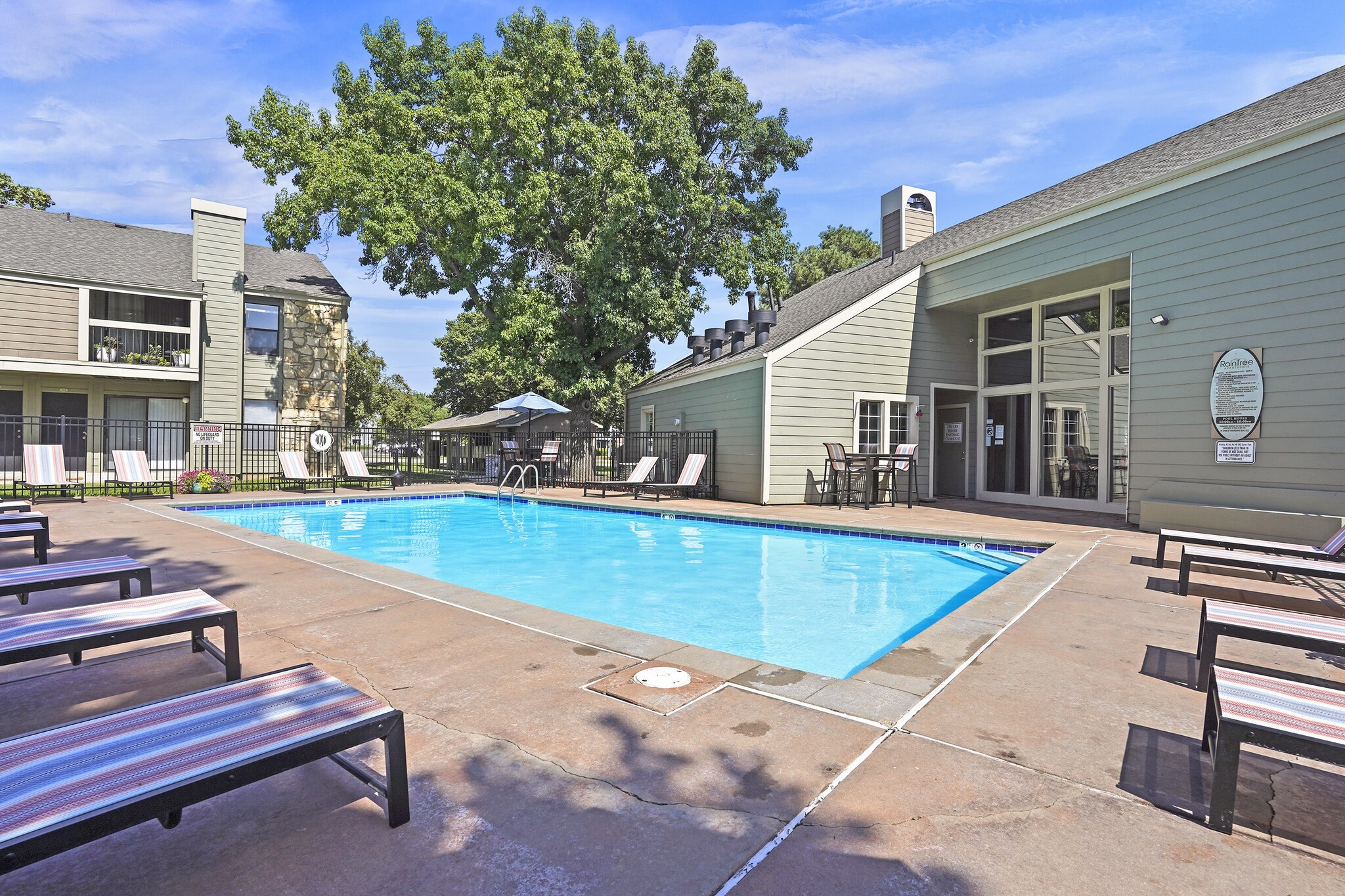 Raintree Apartments Wichita Ks