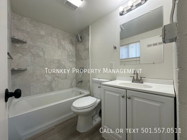 Foto del edificio - 904 W 25th St