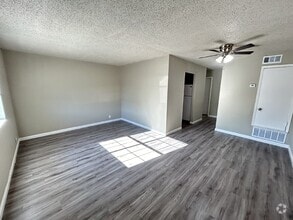 Building Photo - 11123 Belair Dr