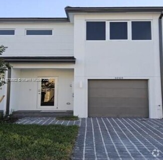 Building Photo - 5060 SW 37th St