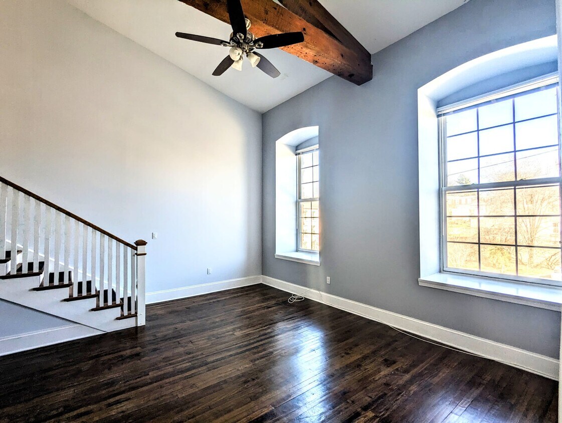 Foto principal - 410 Shurs Ln