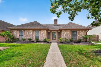 Building Photo - 10031 Sagemill Dr