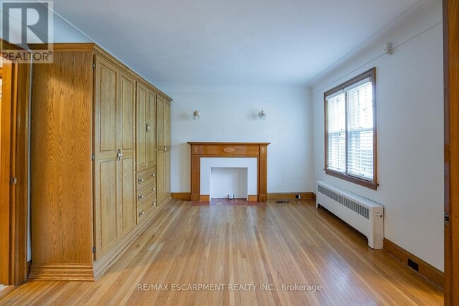 Photo du bâtiment - 324 King St E