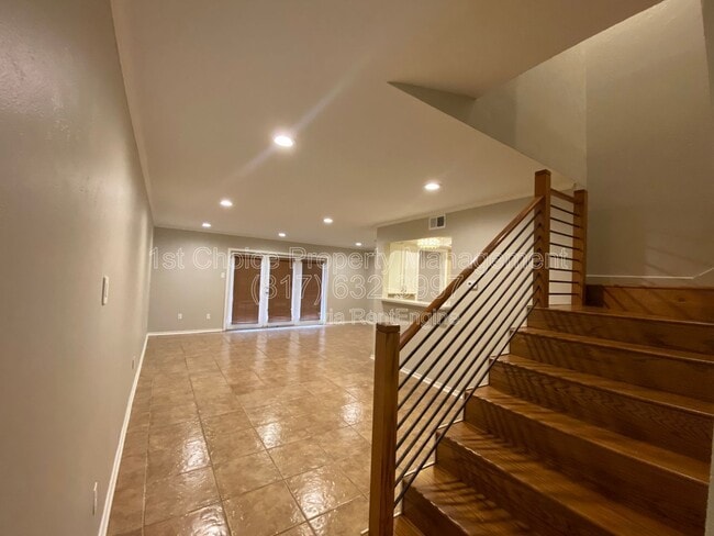 Foto del edificio - 6 1 Main Pl