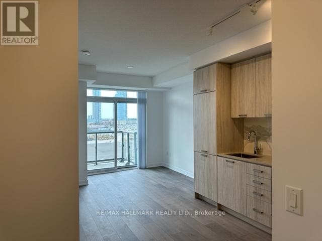 Building Photo - 38 Honeycrisp Cres