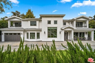 Building Photo - 126 N Canyon View Dr
