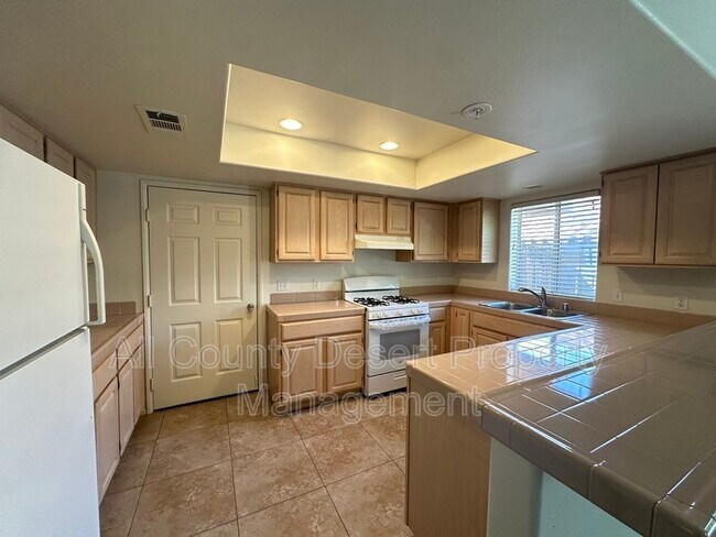 Foto del edificio - 44520 San Rafael Ave