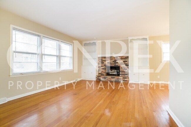 Building Photo - Beautiful 3 Bedroom with Finished Basement!