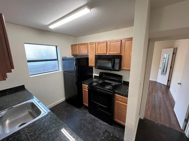 Building Photo - 4107 Avondale Ave