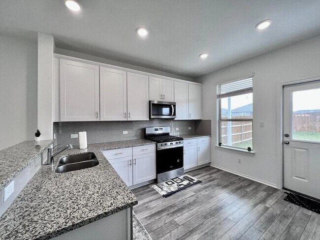 Foto del edificio - 312 Black Alder St