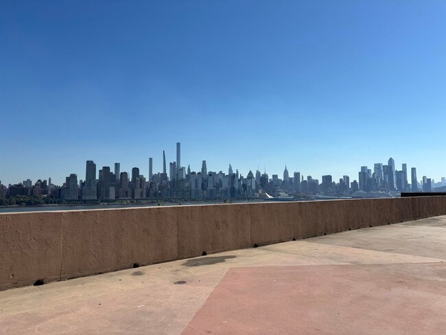 Foto del edificio - 6600 JFK Blvd E