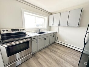 Building Photo - 673 Greystone Terrace