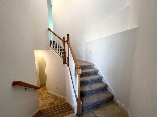 Building Photo - 14640 Sycamore Ct