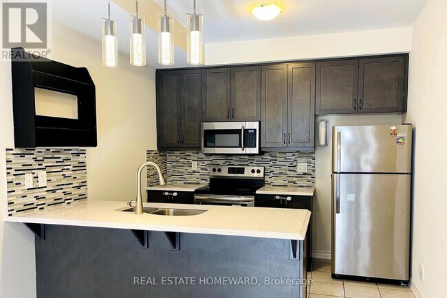 Building Photo - 45-45 Heron Park Pl