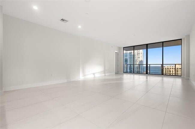 Foto del edificio - 275 1st Ave S