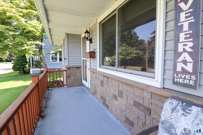 Foto del edificio - 63 Home Ave