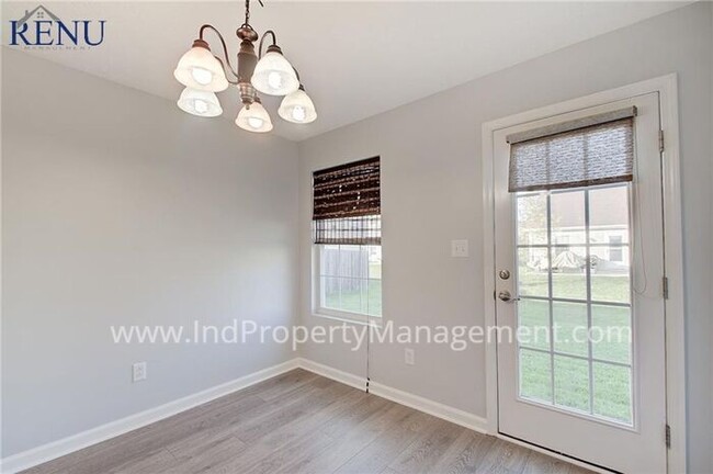 Building Photo - 4250 Pearson Dr