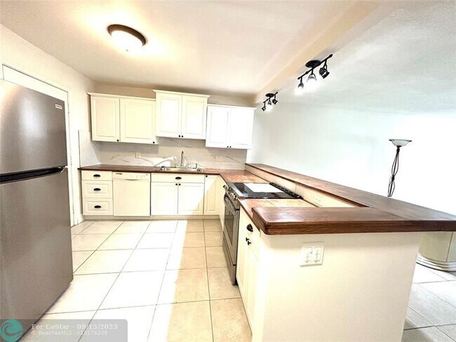 Foto del edificio - 22605 SW 66th Ave