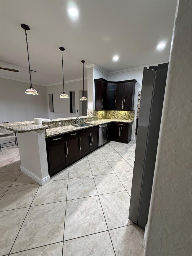 Building Photo - 1007 Nandina Dr