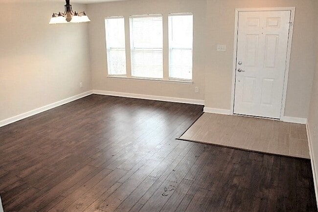 Building Photo - 10101 Eagle Eye Way