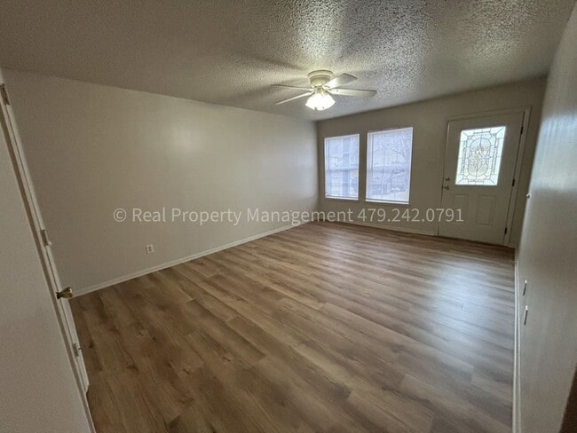 Building Photo - 1205 W Atlanta St
