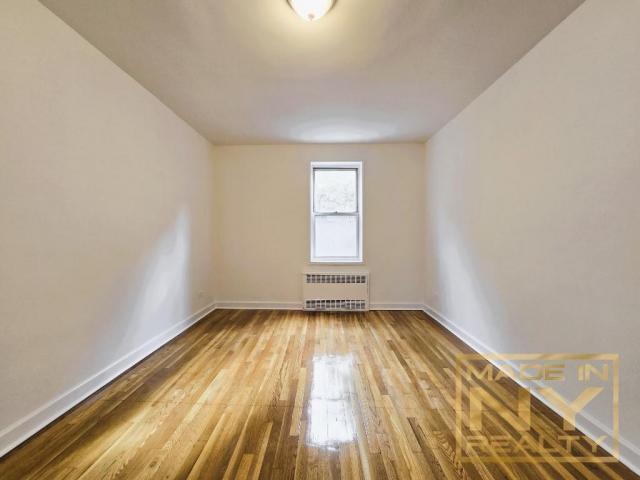 Foto del edificio - 2 bedroom in REGO PARK NY 11374