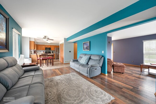 Building Photo - 5512 Stonybrook Dr