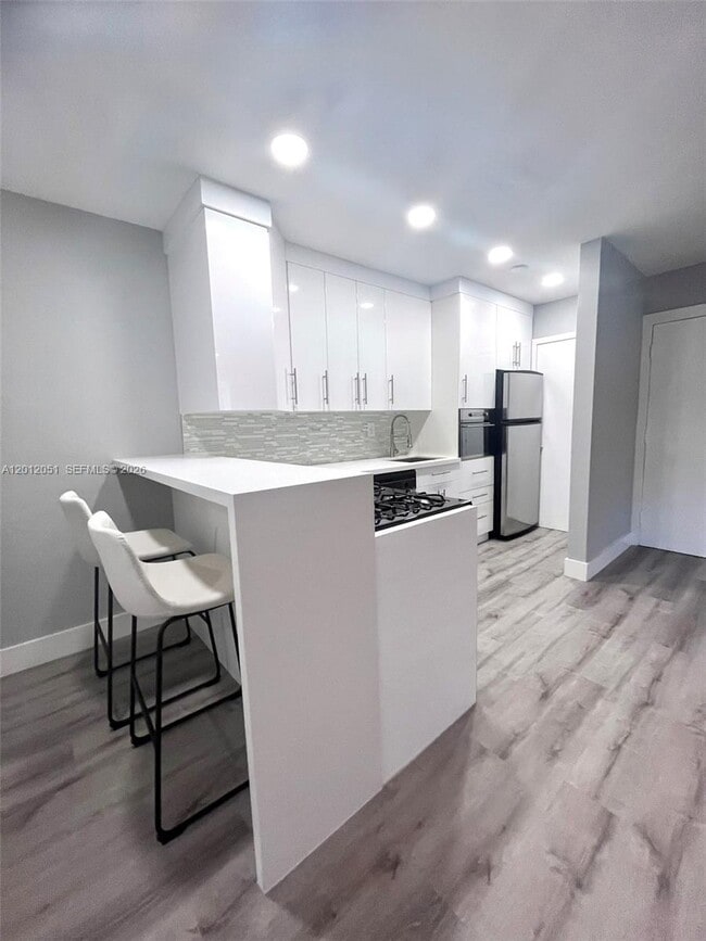 Building Photo - 6310 SW 79th St
