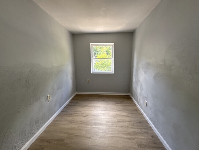 Foto del edificio - 1450 Fleming Ave