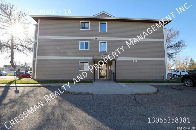 Building Photo - 2 Bedroom 1 Bathroom Apartment in Sherwood-McCarthy