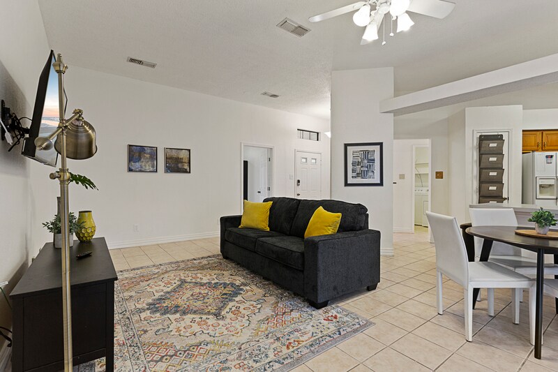 7115 Kurtz Ct Fort Worth, TX 76120 Alquileres en Fort Worth, TX