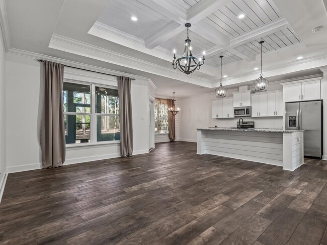 Building Photo - Private Home on 2 Acres Available Now!