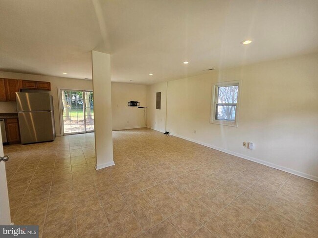 Foto del edificio - 58 Edgewood Rd
