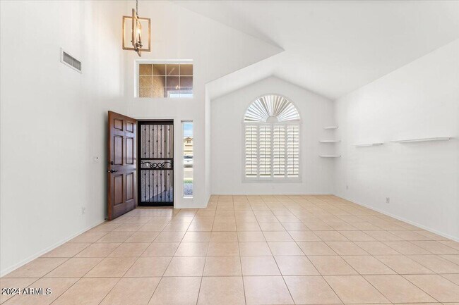 Foto del edificio - 9331 E Wood Dr