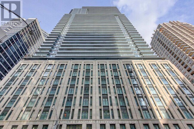 Photo du bâtiment - 955 Bay St.