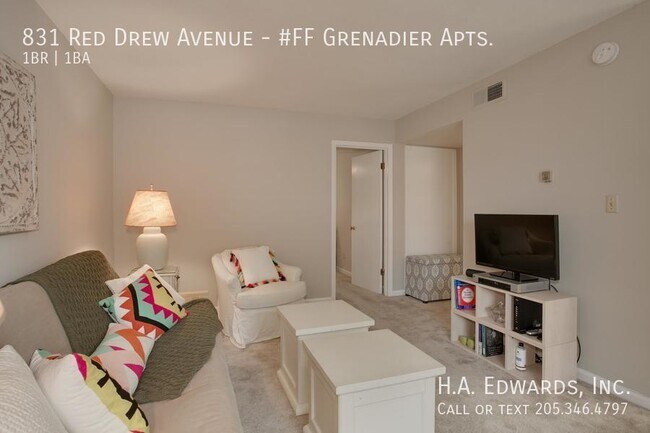 Foto del edificio - 831 Red Drew Ave