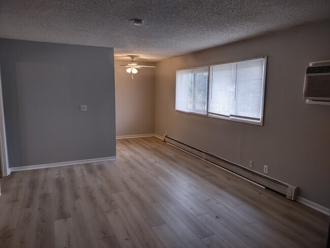 Building Photo - 325 Clymer Rd