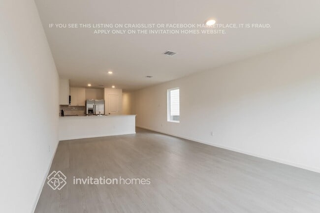 Building Photo - 15290 Abella Dr