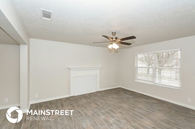 Building Photo - 1313 S Hampton Ct