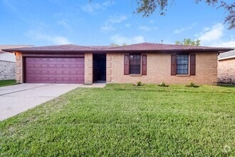 Building Photo - 5014 Meadow Crest St