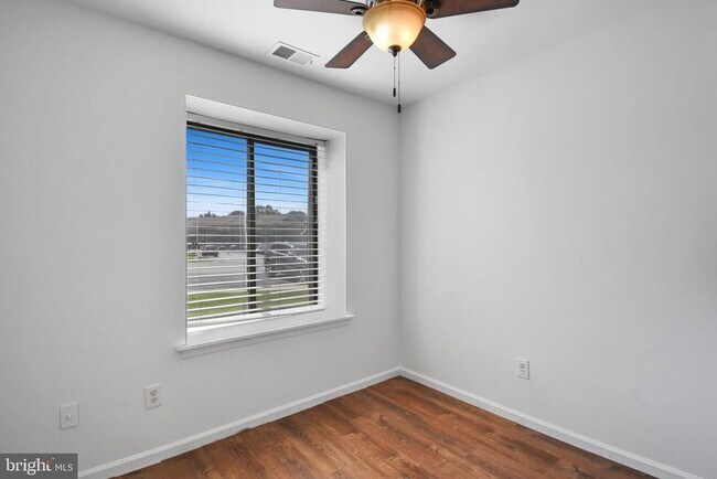 Building Photo - 107 Conway Ct