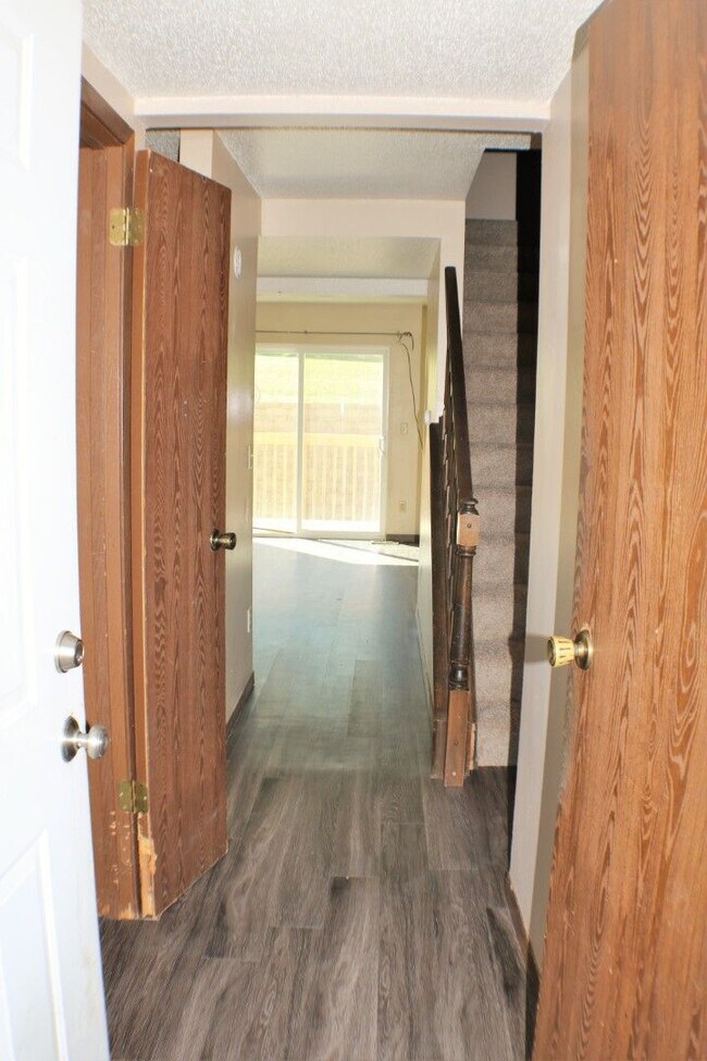 Foto del edificio - $1,125 | 2 Bedroom, 2.5 Bathroom Townhome ...