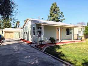 Building Photo - 5769 Eugene St