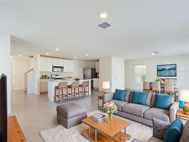 Building Photo - 8626 SW 46th Ave