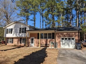 Building Photo - 2920 Berkley Dr
