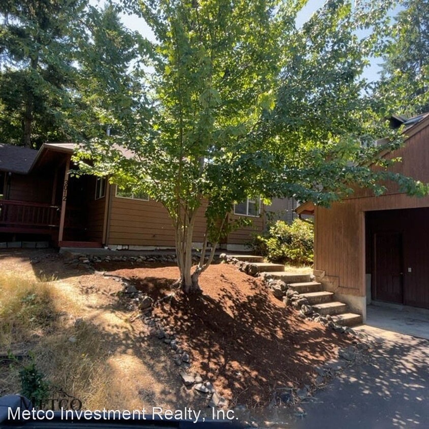 Primary Photo - 3 br, 2 bath House - 3012 Hendricks Hill D...