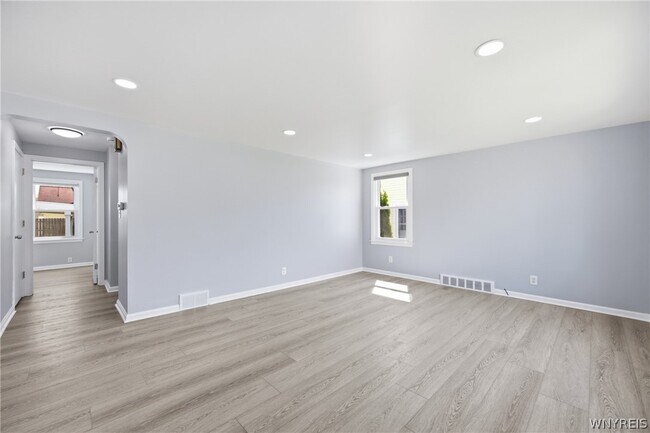 Foto del edificio - 1257 Brighton Rd